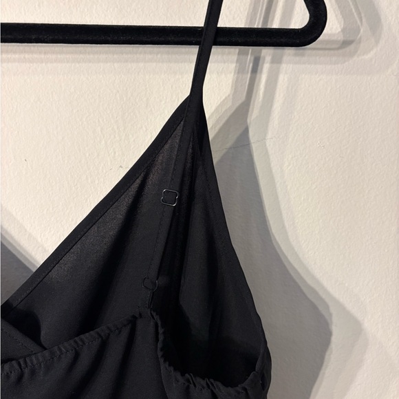 Black and Cream V-Neck Spaghetti Strap Midi Dress - Picture 9 of 15